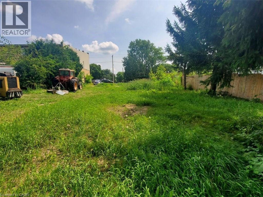 527 Florence Road, Florence, Ontario  N0P 1R0 - Photo 2 - 40800092