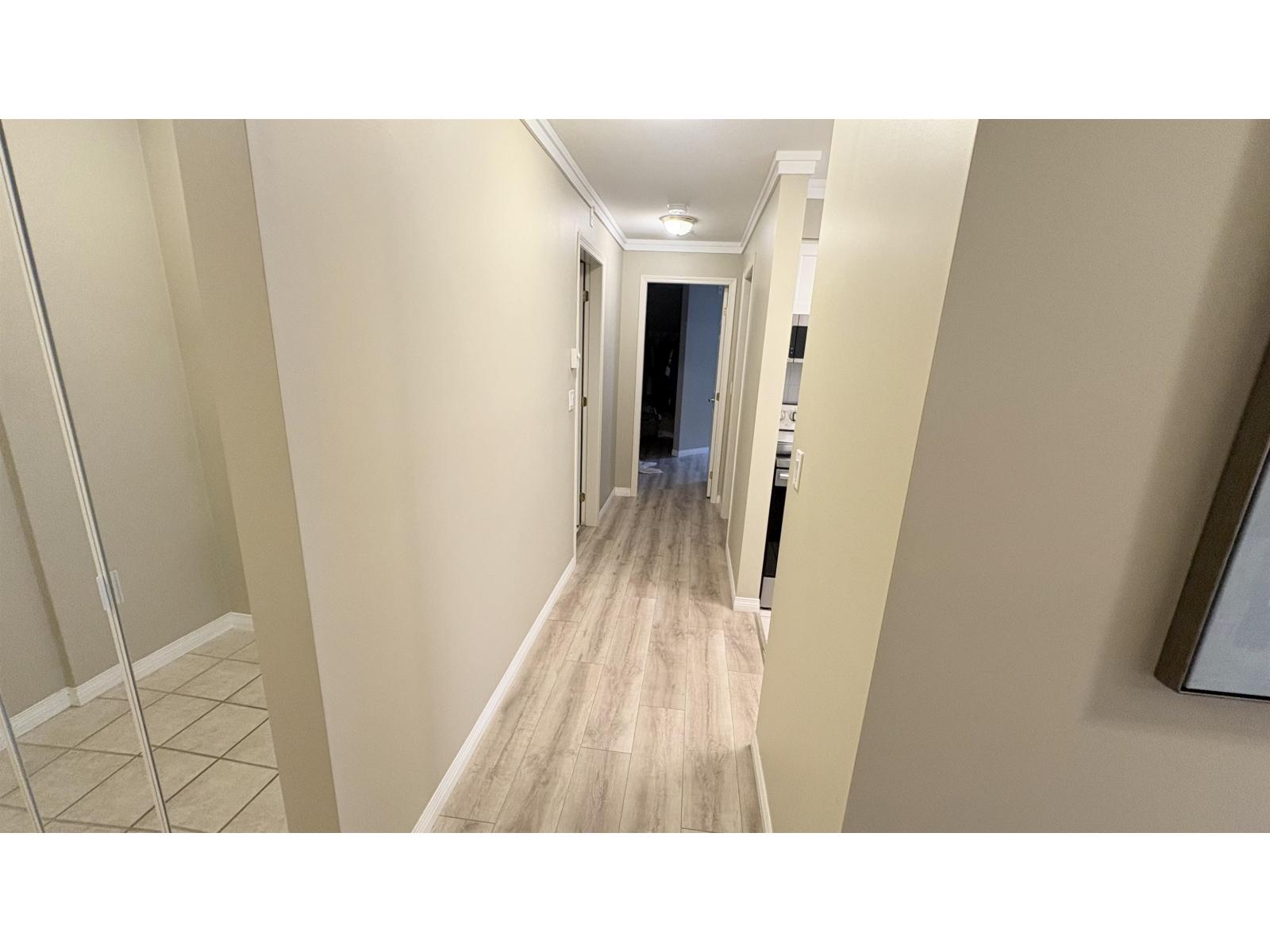 210 15150 29a Avenue, Surrey, British Columbia  V4P 3B1 - Photo 16 - R3152037