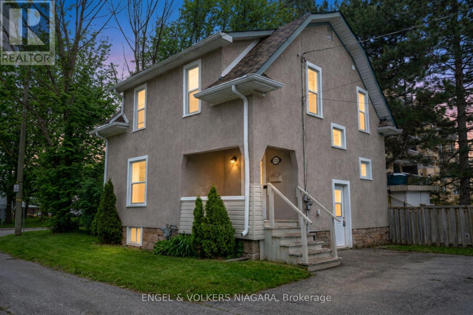 4752 Crawford Place W, Niagara Falls, Ontario  L2E 1Z2 - Photo 2 - X13597732