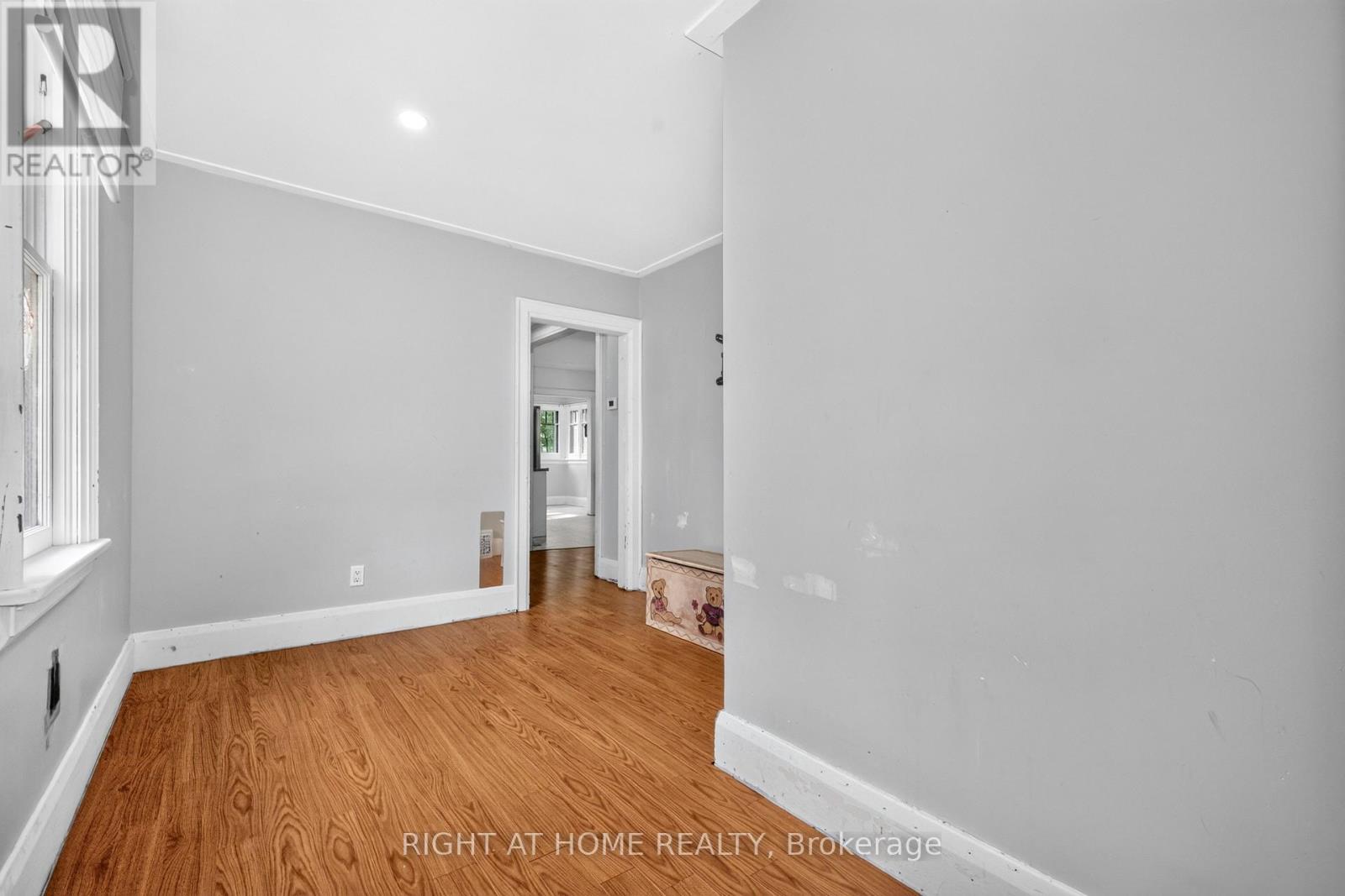85 Maple Avenue, Barrie, Ontario L4N 1S1 - Photo 11 - S13726180