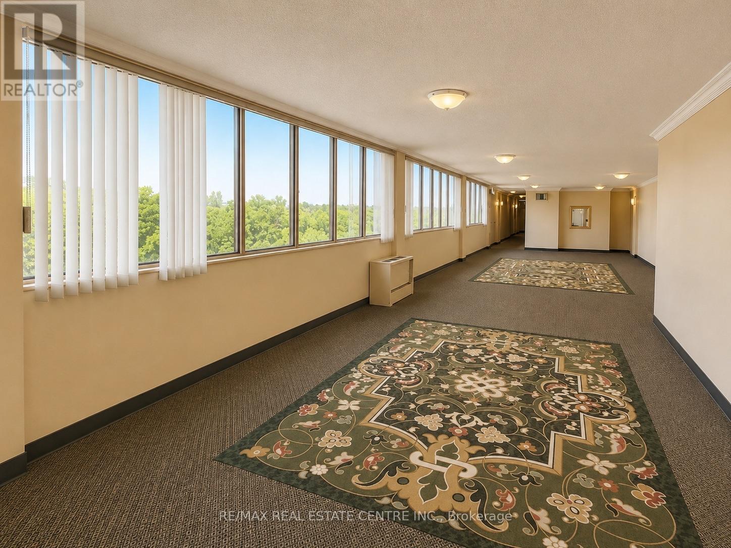 516 - 1300 Marlborough Court, Oakville, Ontario  L6H 2S2 - Photo 9 - W13726178