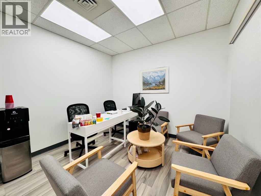 2, 3610 29 Street NE, Calgary, Alberta  T2P 0S4 - Photo 4 - A2329772