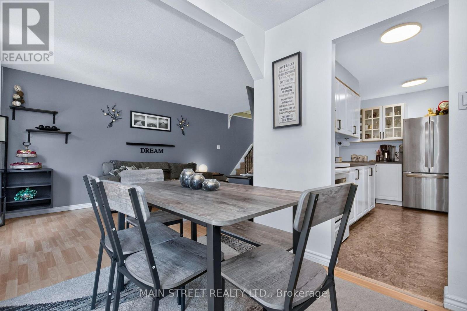 8 Robin Court, Barrie, Ontario  L4M 5M1 - Photo 10 - S13726068
