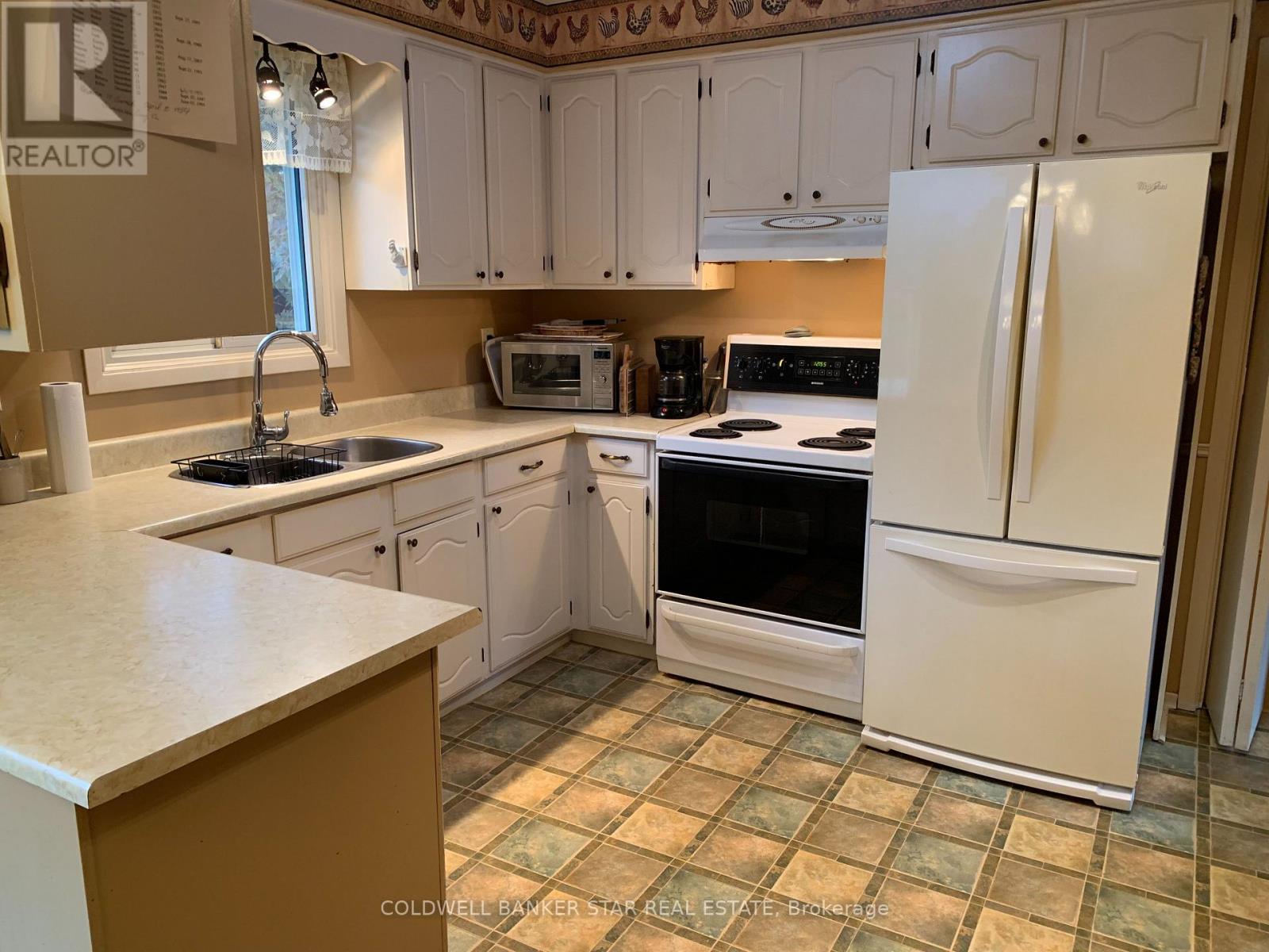 9 Lakeview Circle, St. Thomas, Ontario  N5P 4B3 - Photo 10 - X13685982