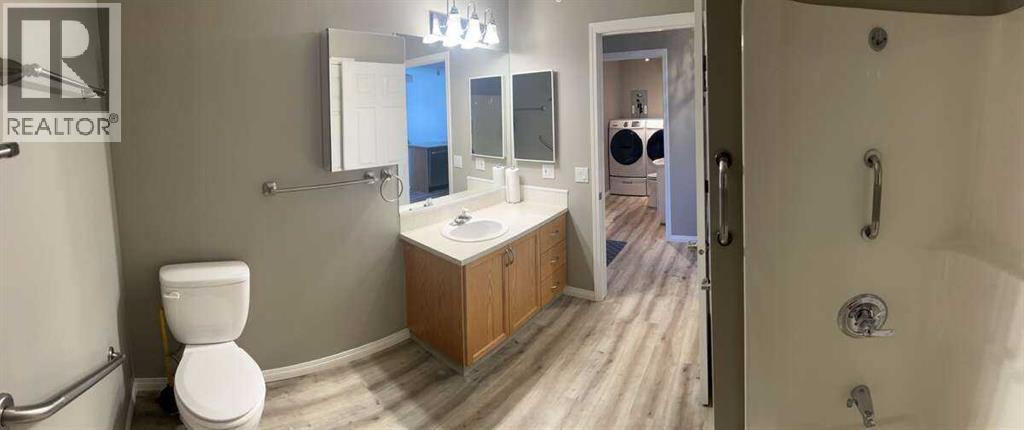 403, 305 1 Avenue Nw, Airdrie, Alberta  T4B 2M5 - Photo 15 - A2314581