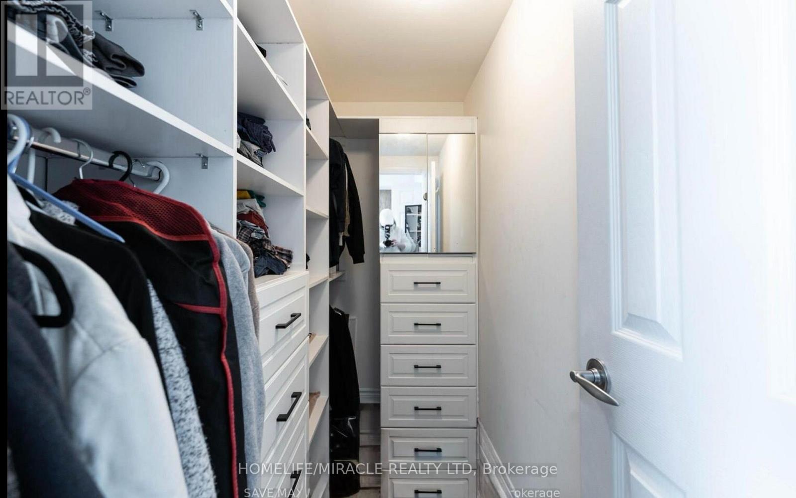 1702 - 3504 Hurontario Street, Mississauga, Ontario L5B 0B9 - Photo 11 - W13726186