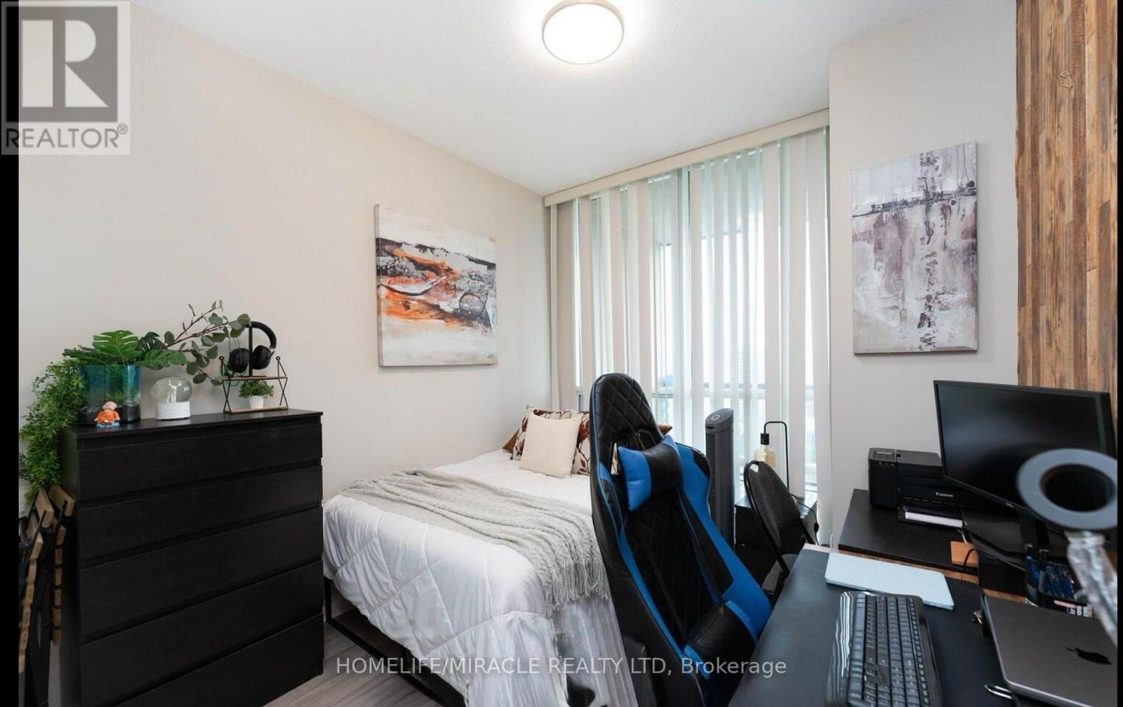 1702 - 3504 Hurontario Street, Mississauga, Ontario L5B 0B9 - Photo 12 - W13726186