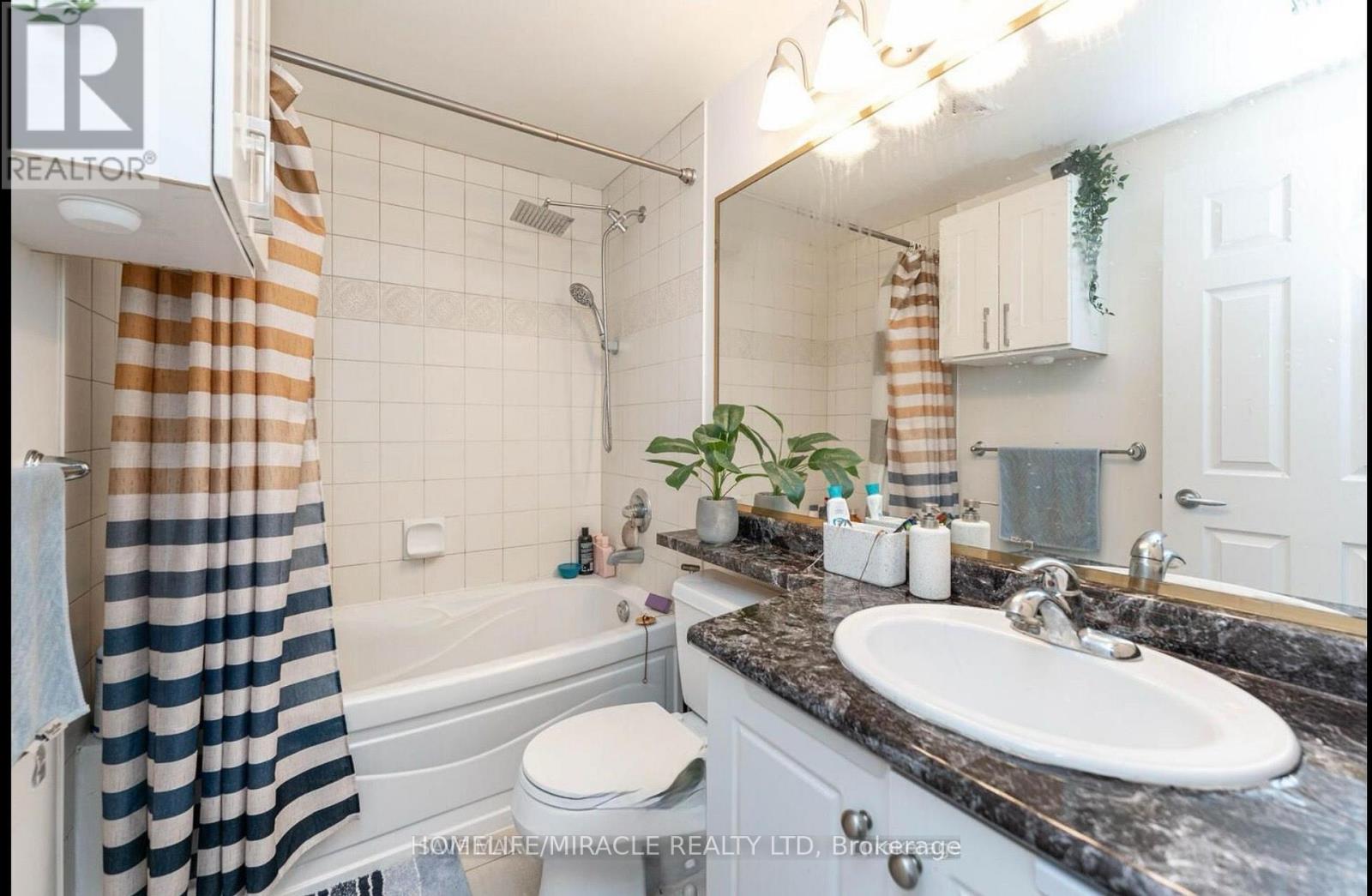1702 - 3504 Hurontario Street, Mississauga, Ontario L5B 0B9 - Photo 18 - W13726186