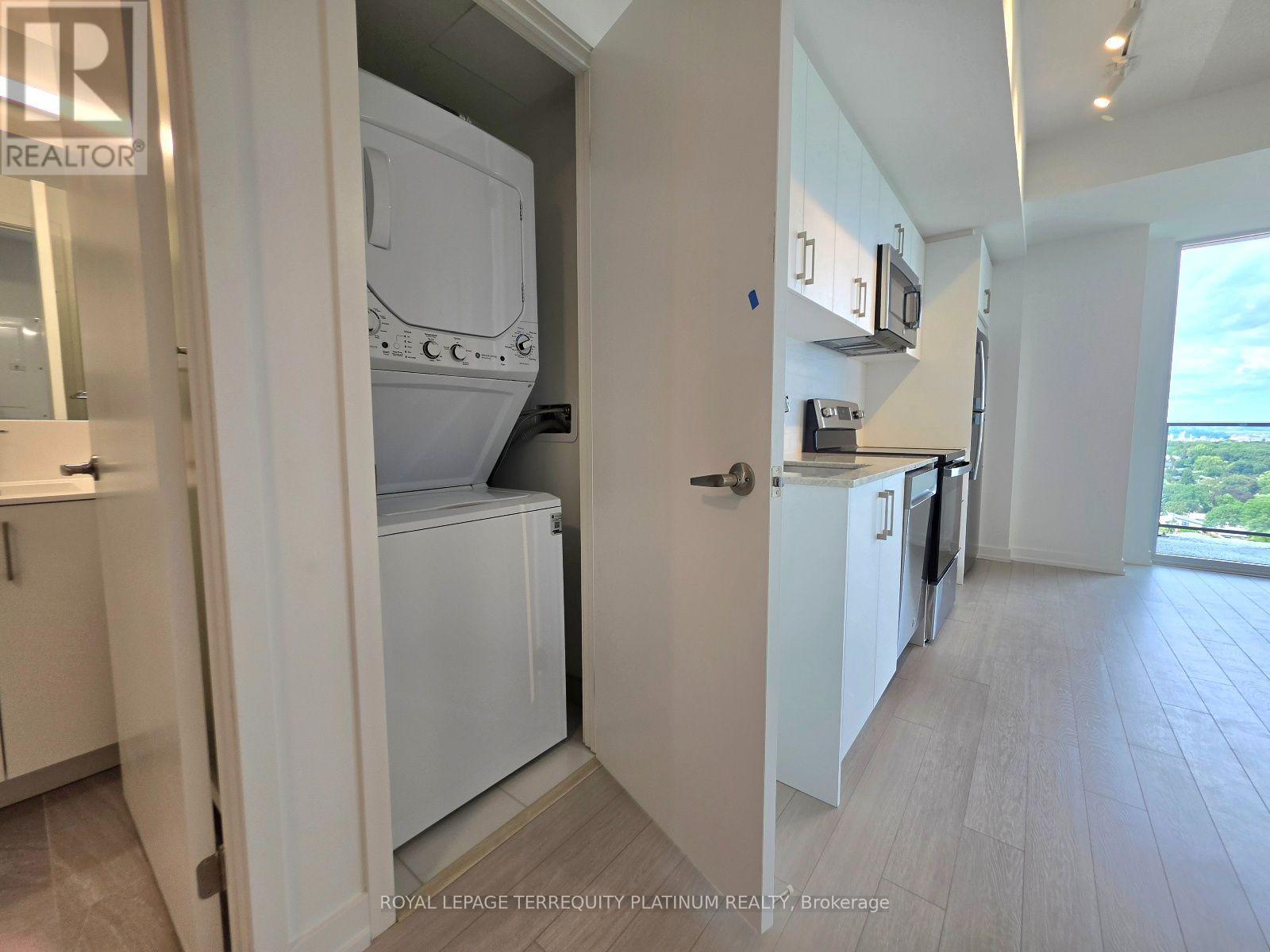 1721 - 4010 Eglinton Avenue W, Toronto, Ontario  M9A 0G5 - Photo 15 - W13726188