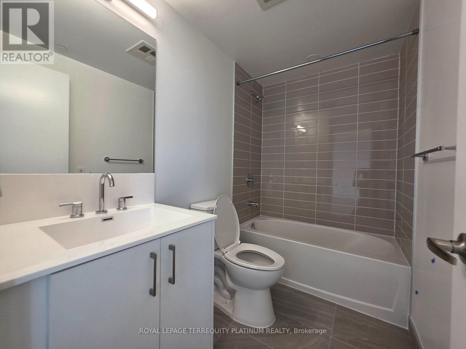1721 - 4010 Eglinton Avenue W, Toronto, Ontario  M9A 0G5 - Photo 18 - W13726188