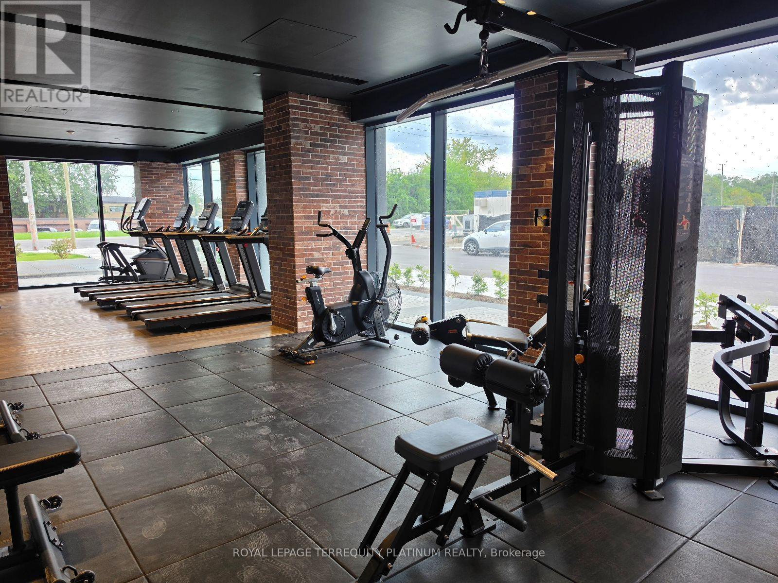 1721 - 4010 Eglinton Avenue W, Toronto, Ontario  M9A 0G5 - Photo 33 - W13726188