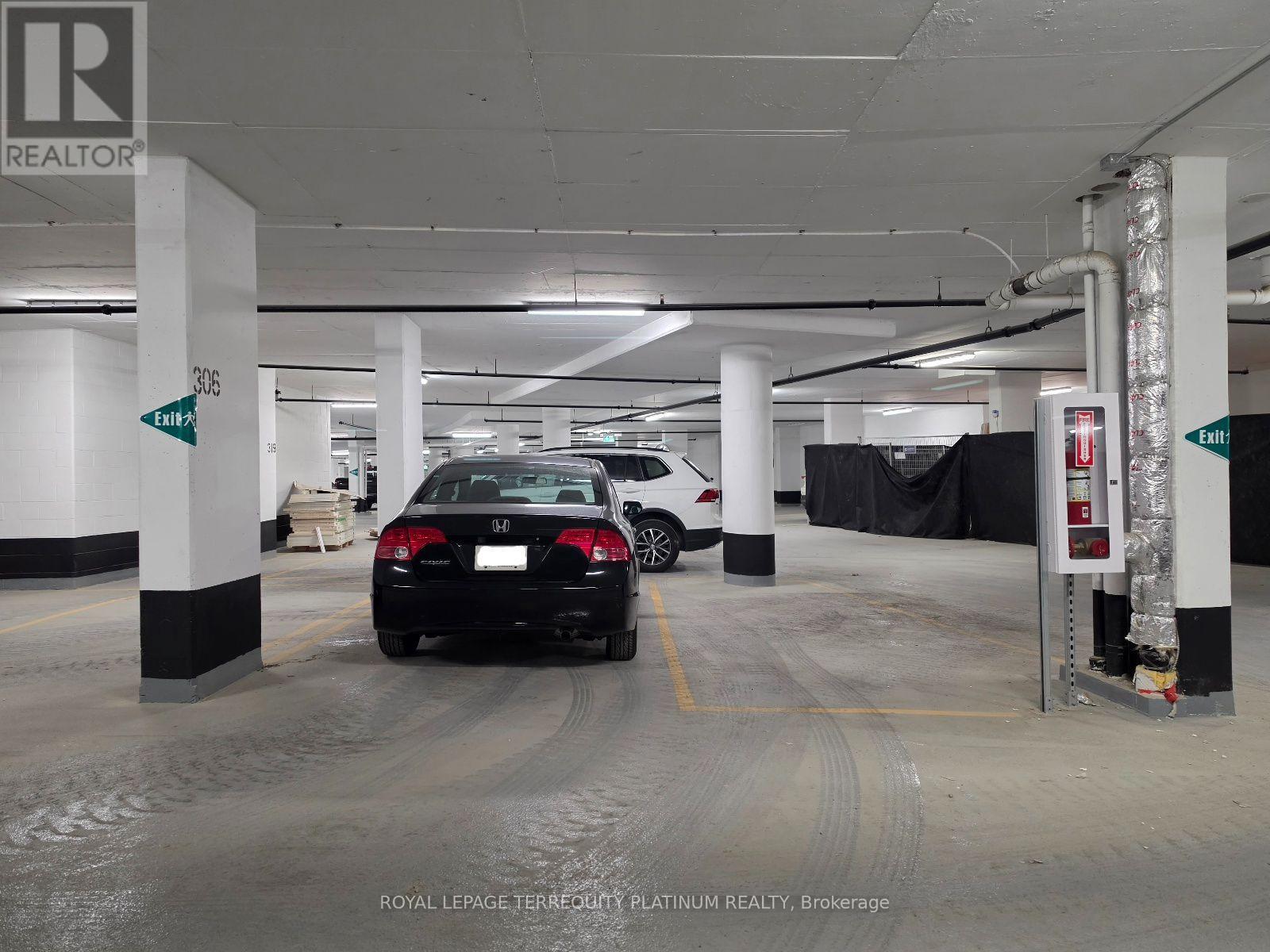 1721 - 4010 Eglinton Avenue W, Toronto, Ontario  M9A 0G5 - Photo 37 - W13726188