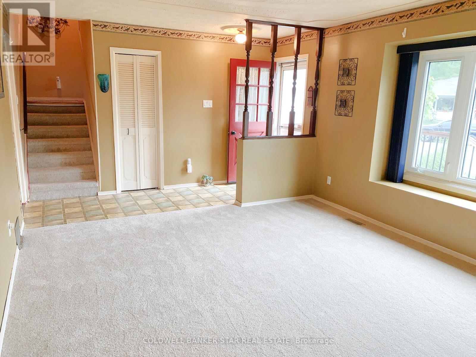 9 Lakeview Circle, St. Thomas, Ontario  N5P 4B3 - Photo 6 - X13685982