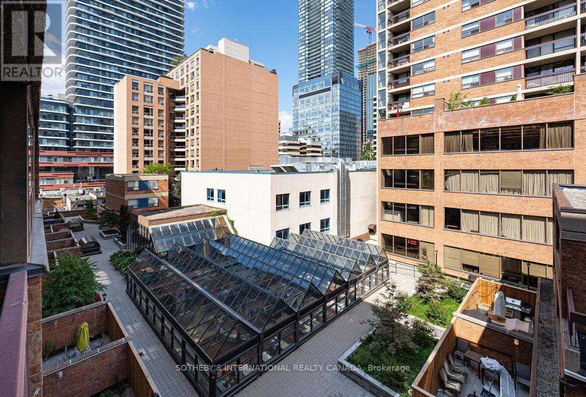 520 - 89 Mccaul Street, Toronto, Ontario  M5T 2X3 - Photo 15 - C13719558