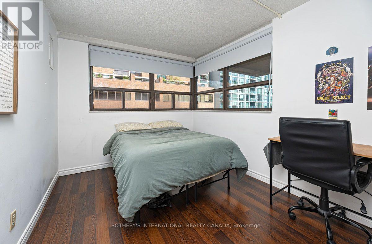 520 - 89 Mccaul Street, Toronto, Ontario  M5T 2X3 - Photo 8 - C13719558