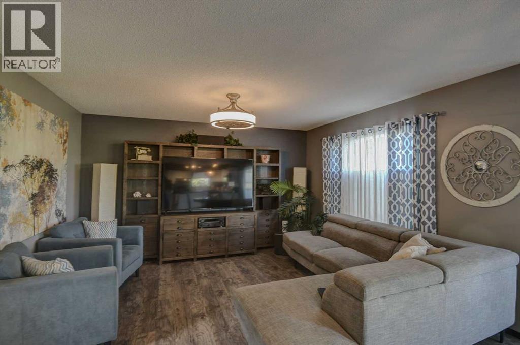310 Springs Place SE, Airdrie, Alberta  T4A 2C7 - Photo 9 - A2339506