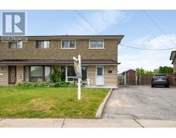 48 GOLDSBORO ROAD, Toronto, Ontario