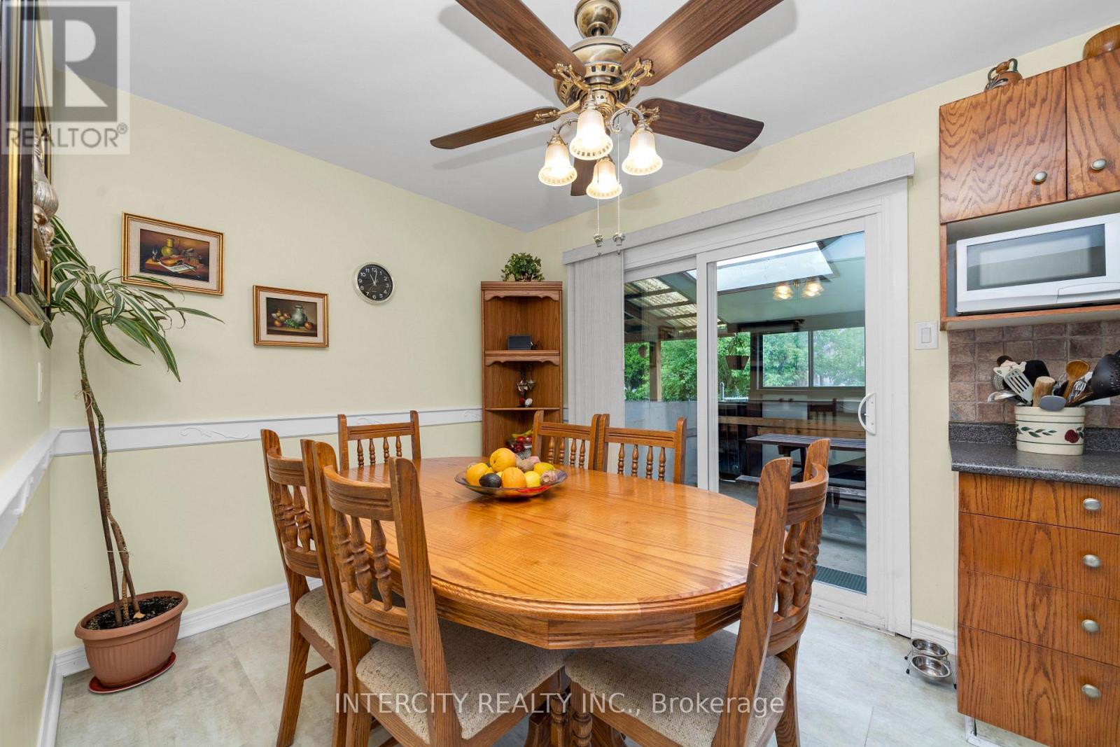 48 Goldsboro Road, Toronto, Ontario  M9L 1A7 - Photo 17 - W13432538