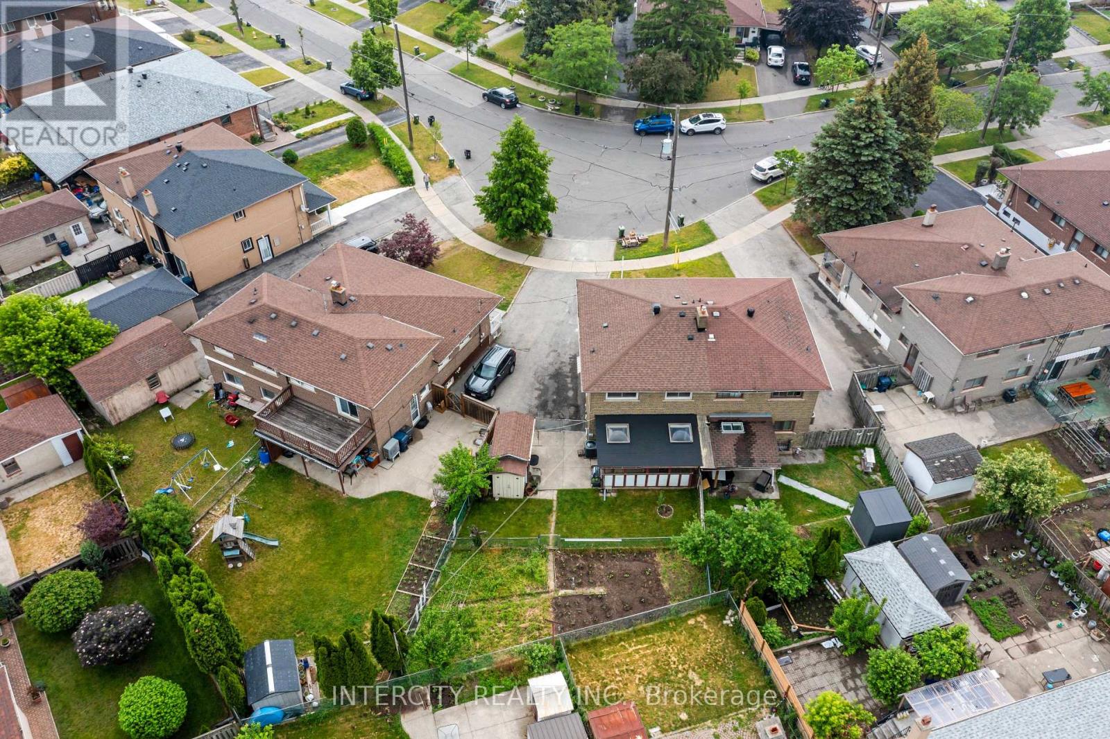 48 Goldsboro Road, Toronto, Ontario  M9L 1A7 - Photo 36 - W13432538