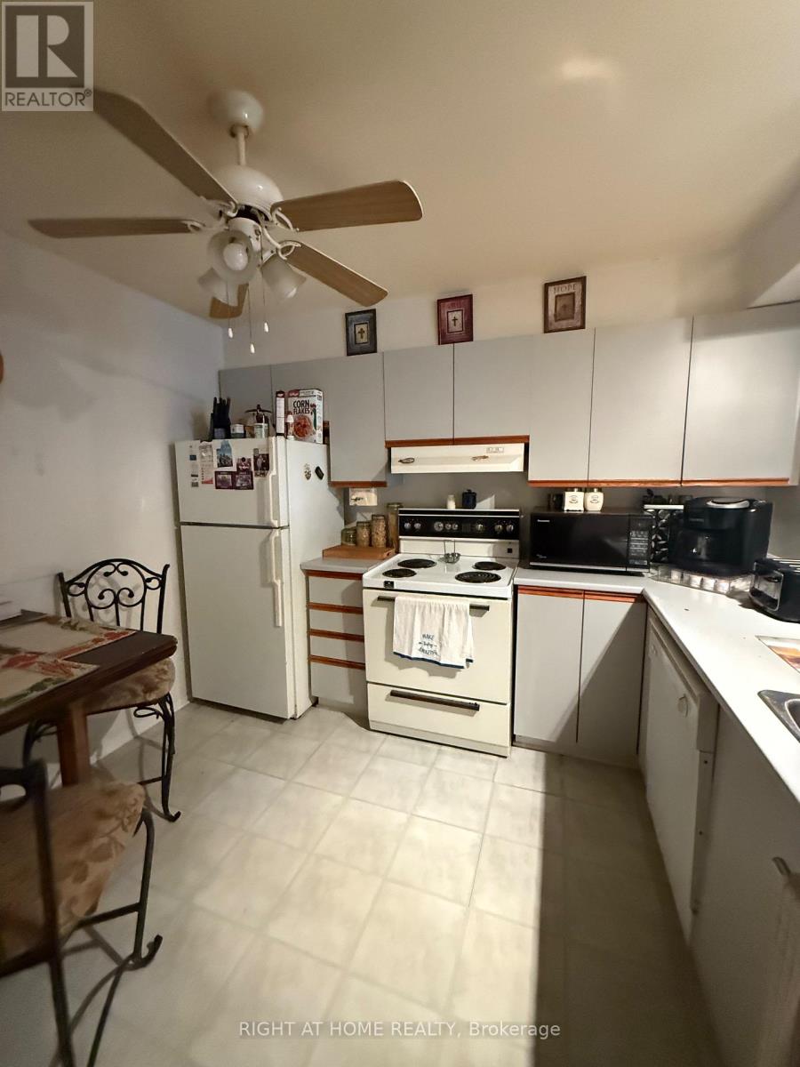 E - 1035 Cummings Avenue, Ottawa, Ontario  K1J 9K5 - Photo 11 - X13581124