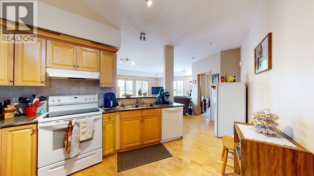 424, 29 River Ridge Drive NW, Medicine Hat, Alberta T1A 8V3 - Photo 7 - A2336378