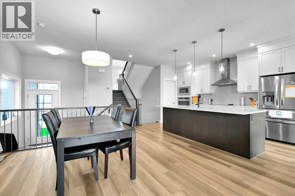 602 Creekstone Circle SW, Calgary, Alberta  T2X 4Y4 - Photo 7 - A2340521