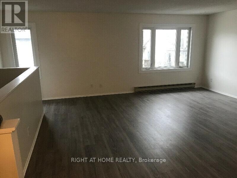 B - 1035 Cummings Avenue, Ottawa, Ontario  K1J 9K5 - Photo 3 - X13726226