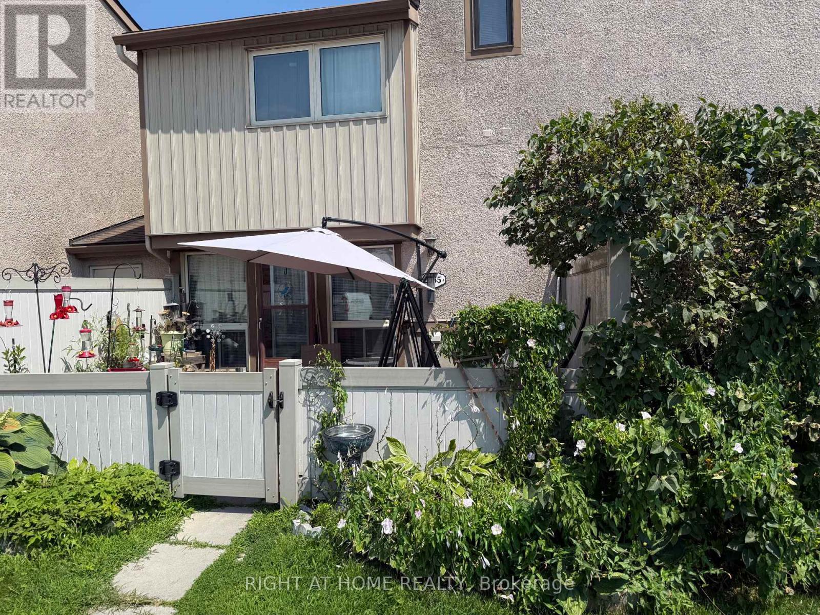 2055 Stonehenge Crescent, Ottawa, Ontario  K1B 4N7 - Photo 3 - X13726228