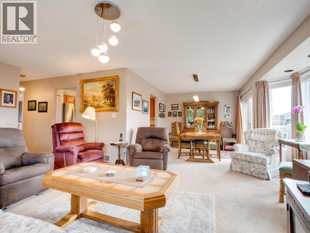 6886 Harvie Ave, Powell River, British Columbia  V8A 5J1 - Photo 4 - 20169