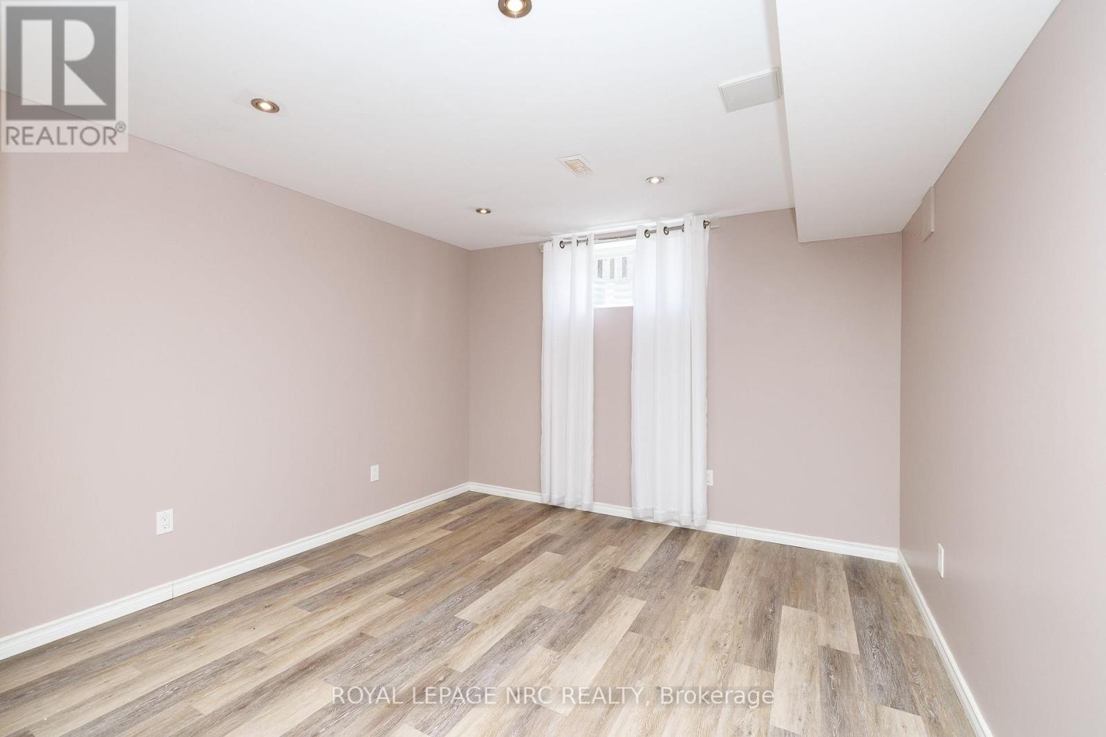 8532 Heikoop Crescent, Niagara Falls, Ontario  L2H 3J7 - Photo 43 - X13726234