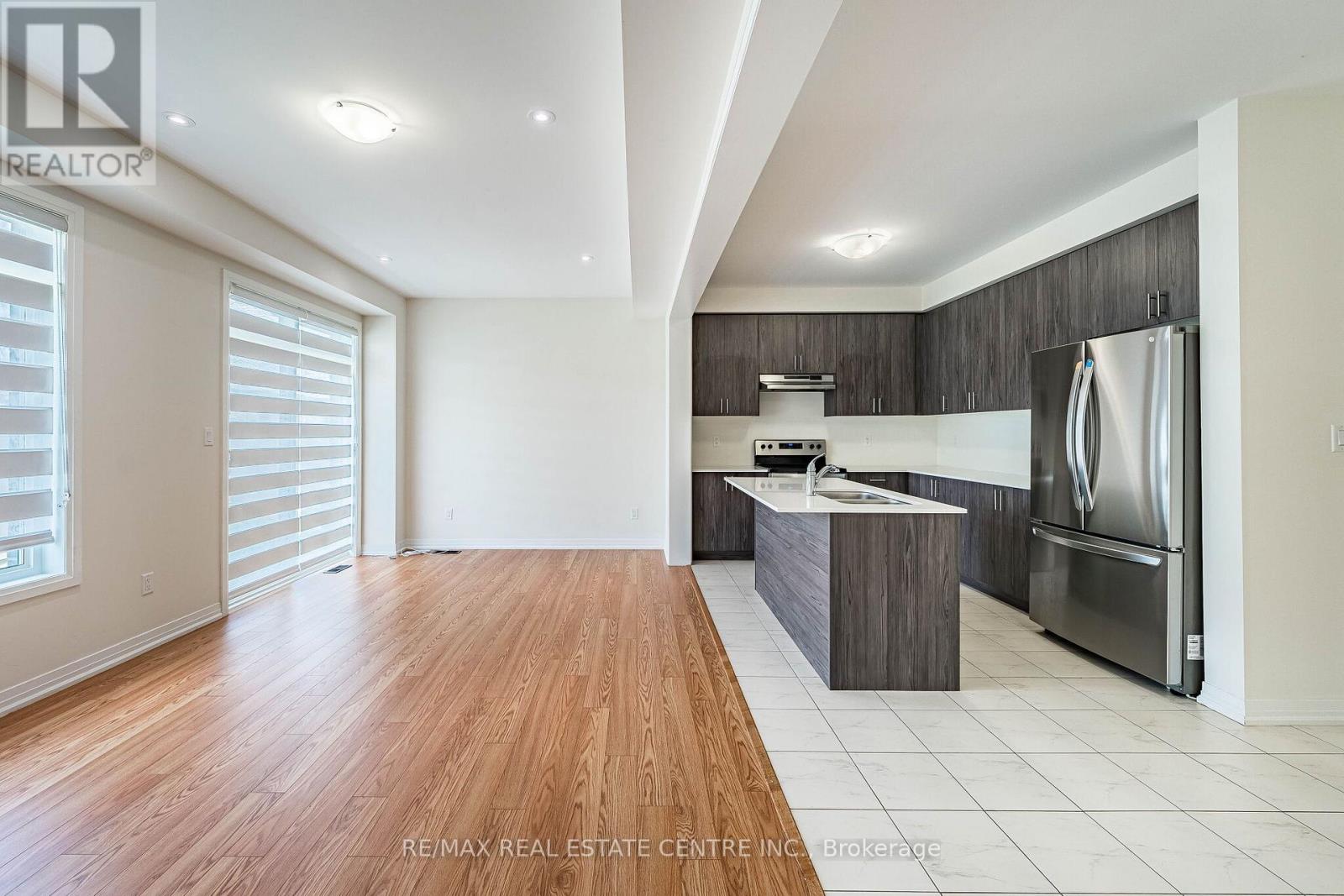 1062 Skyridge Boulevard, Pickering, Ontario  L1X 0G5 - Photo 10 - E13726222