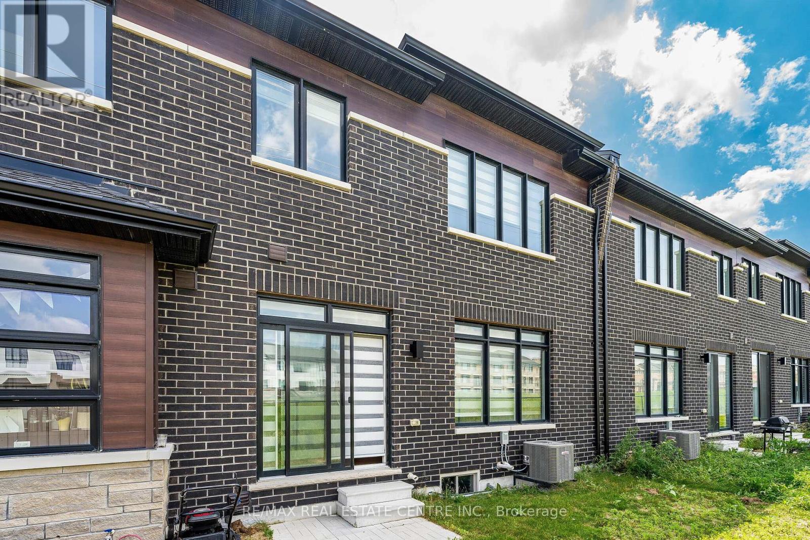 1062 Skyridge Boulevard, Pickering, Ontario  L1X 0G5 - Photo 17 - E13726222
