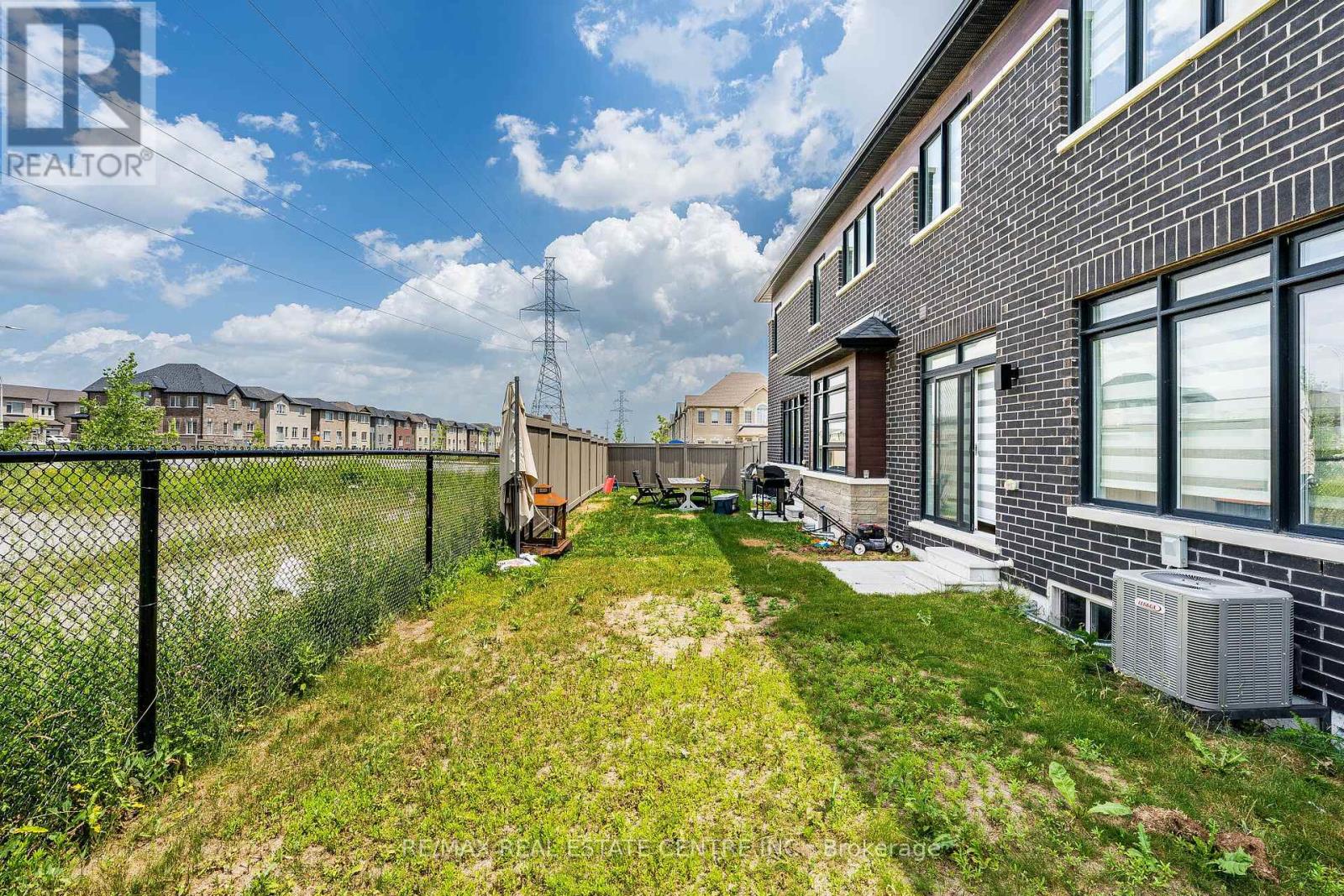 1062 Skyridge Boulevard, Pickering, Ontario  L1X 0G5 - Photo 19 - E13726222