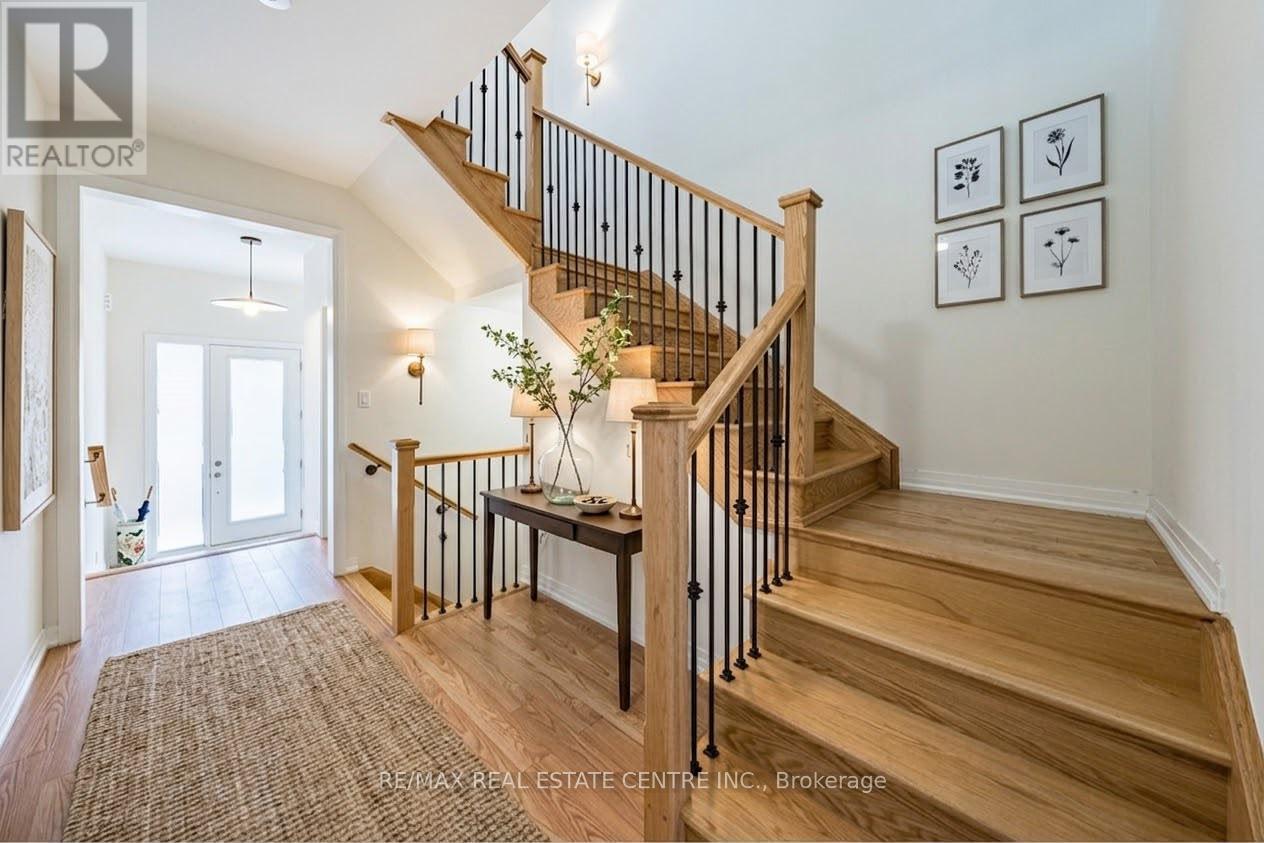 1062 Skyridge Boulevard, Pickering, Ontario  L1X 0G5 - Photo 6 - E13726222