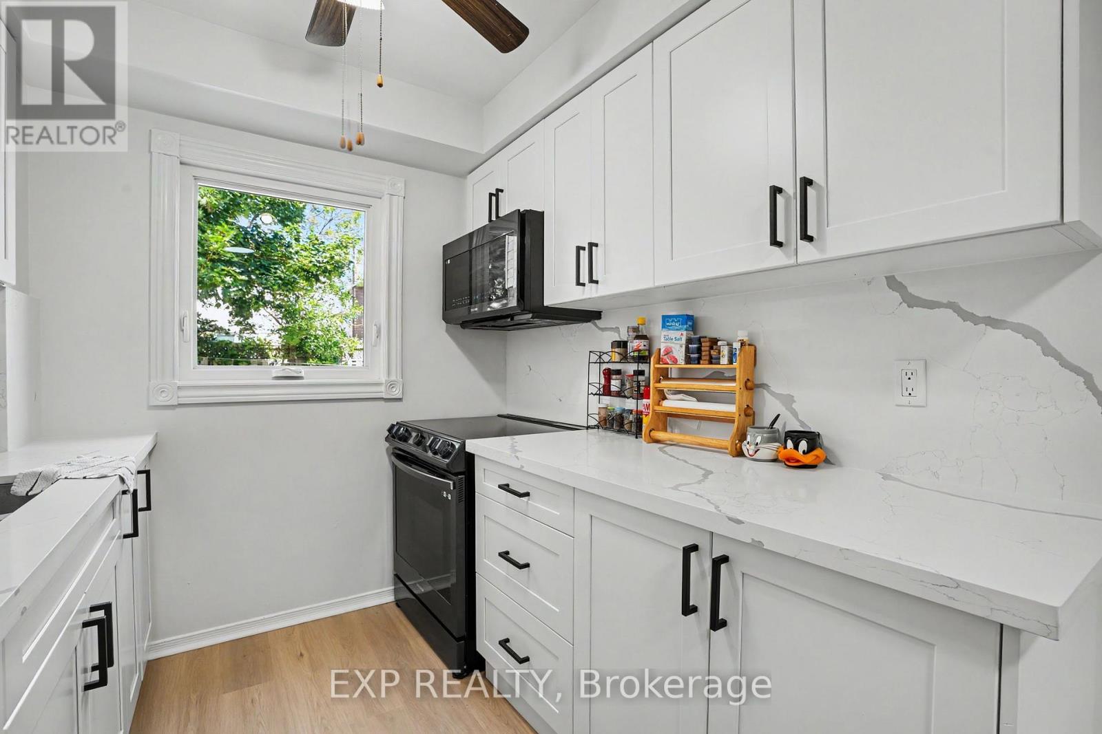 68 Tulip Drive, Brampton, Ontario L6Y 3W7 - Photo 12 - W13726230