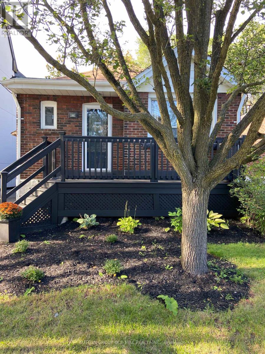 46 Richard Avenue, Toronto, Ontario  M4L 1W9 - Photo 2 - E13723220