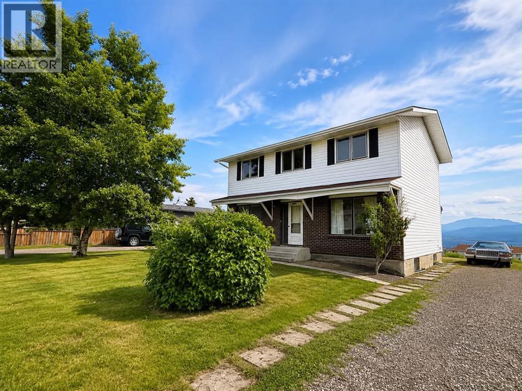 10813 98th Avenue, Grande Cache, Alberta