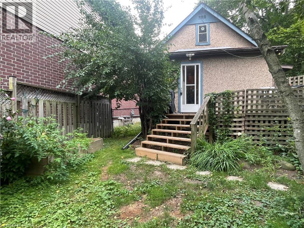270 West 18th Street, Hamilton, Ontario  L9C 4G9 - Photo 13 - 40858617