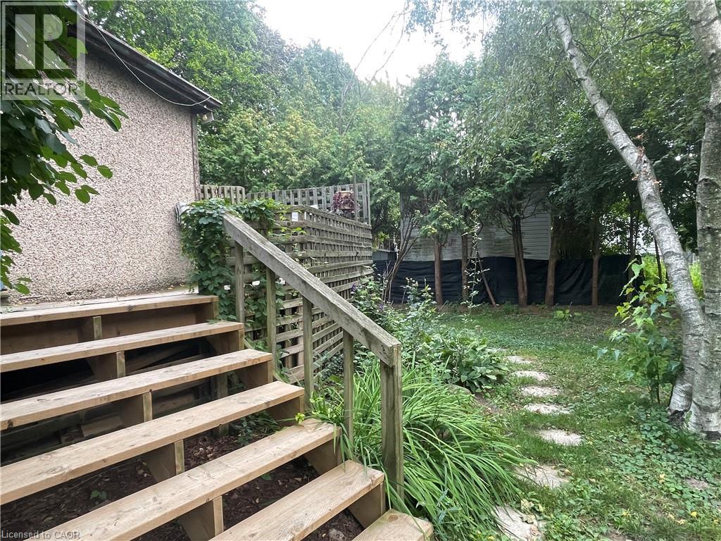 270 West 18th Street, Hamilton, Ontario  L9C 4G9 - Photo 14 - 40858617