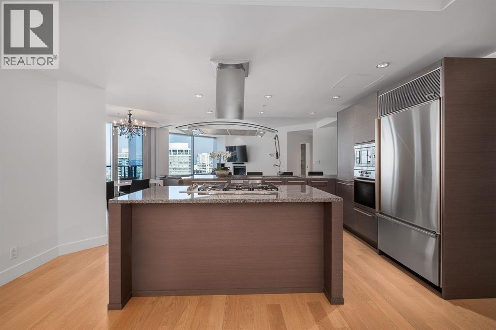 3x01 1111 Alberni Street, Vancouver, British Columbia  V6E 4V2 - Photo 2 - R3159859