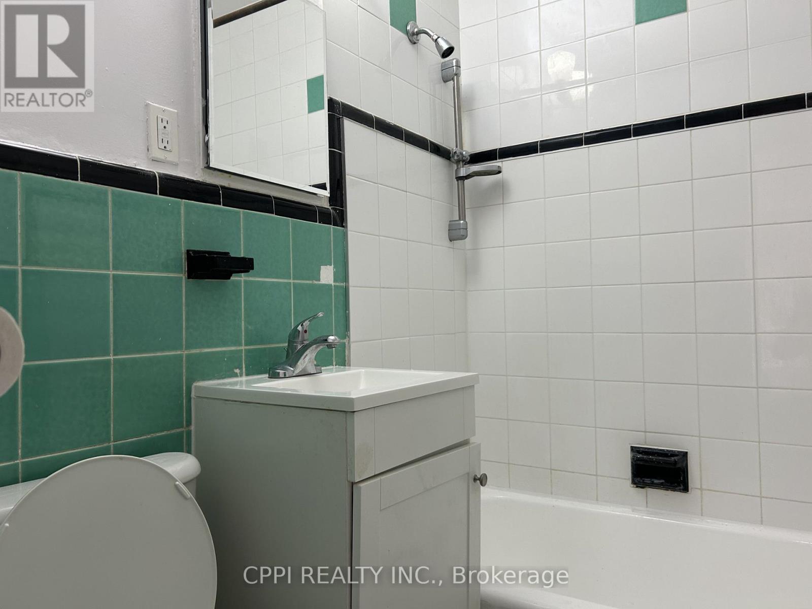 202 - 3 Hill Heights Road, Toronto, Ontario M8Y 1Z1 - Photo 7 - W13726238