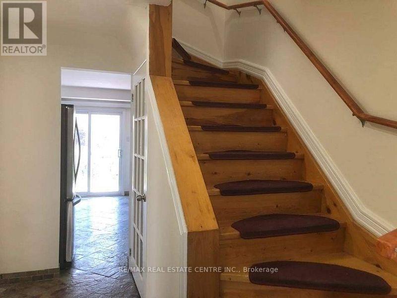 1538 Cuthbert Avenue, Mississauga, Ontario L5M 3R5 - Photo 15 - W13726248