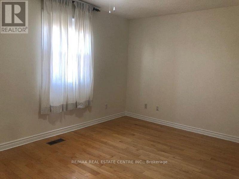1538 Cuthbert Avenue, Mississauga, Ontario L5M 3R5 - Photo 16 - W13726248