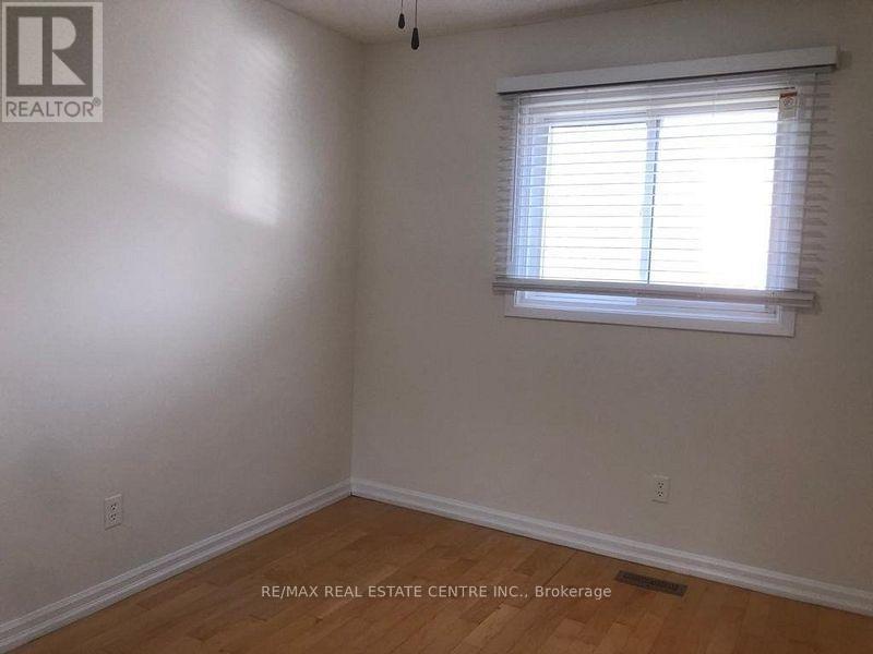 1538 Cuthbert Avenue, Mississauga, Ontario L5M 3R5 - Photo 17 - W13726248