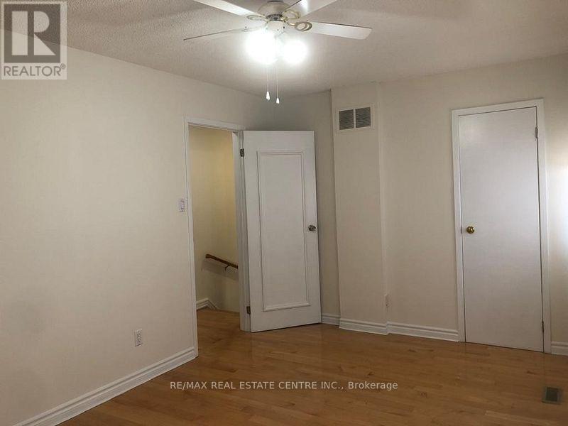 1538 Cuthbert Avenue, Mississauga, Ontario L5M 3R5 - Photo 18 - W13726248
