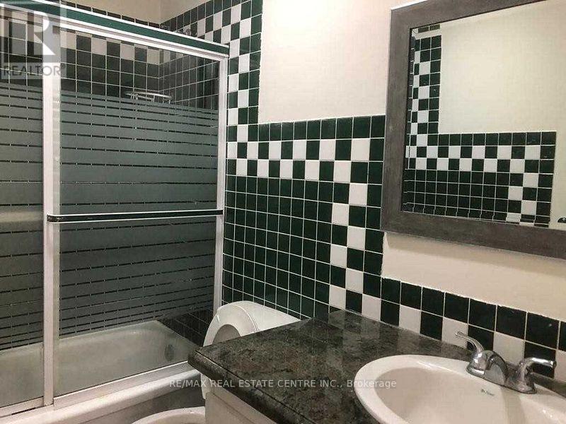 1538 Cuthbert Avenue, Mississauga, Ontario L5M 3R5 - Photo 20 - W13726248