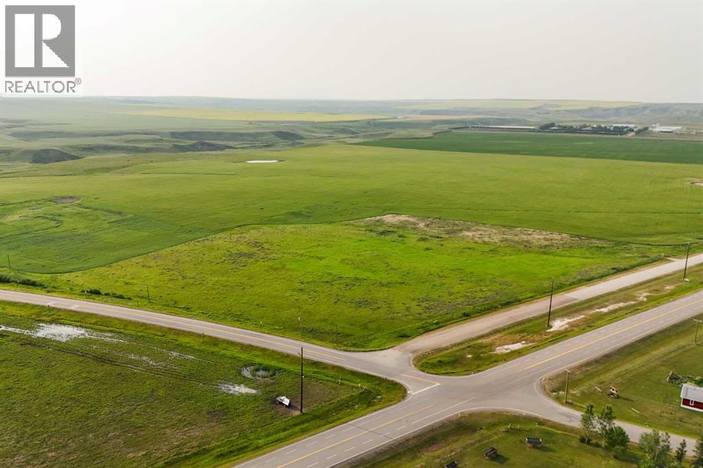 On Hwy 5, Spring Coulee, Alberta  T0K 2C0 - Photo 1 - A2340699