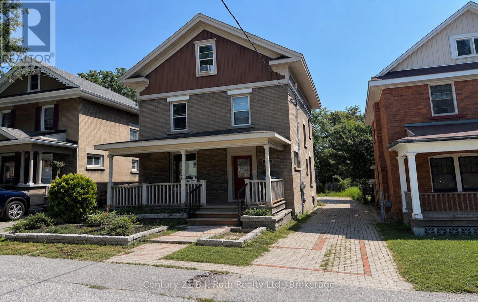 100 CAMERON STREET, Orillia, Ontario