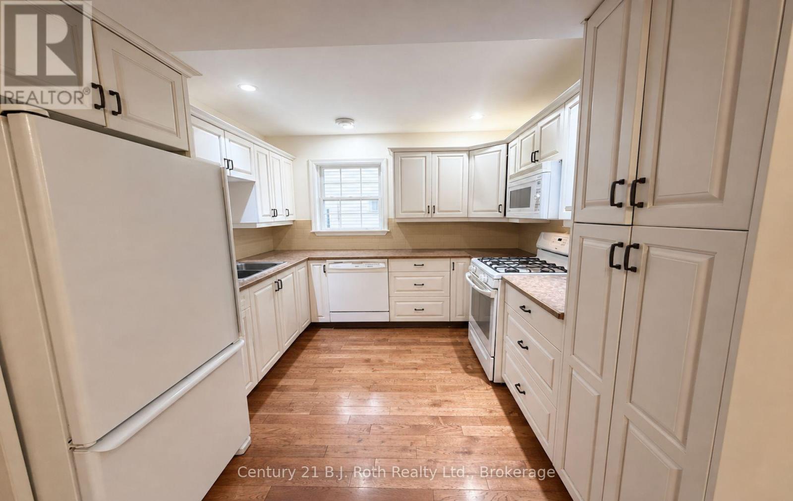 100 Cameron Street, Orillia, Ontario  L3V 5R7 - Photo 13 - S13726256