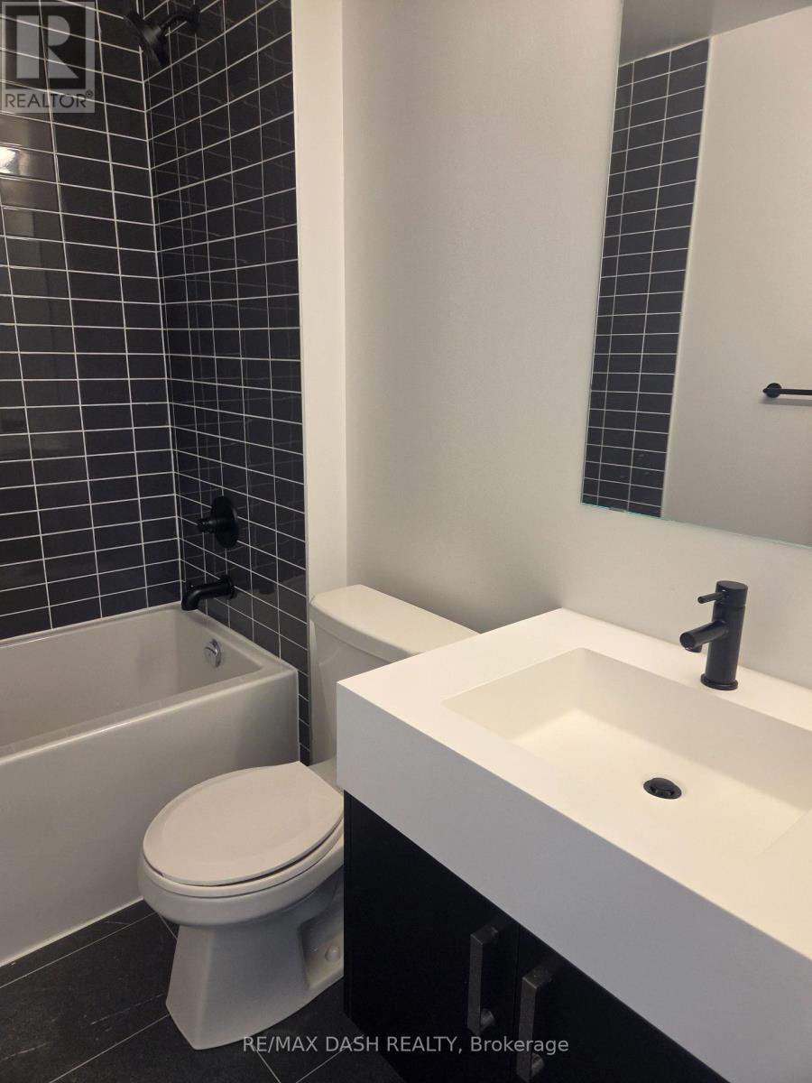 2402 - 280 Dundas Street W, Toronto, Ontario  M5T 0E3 - Photo 12 - C13725874